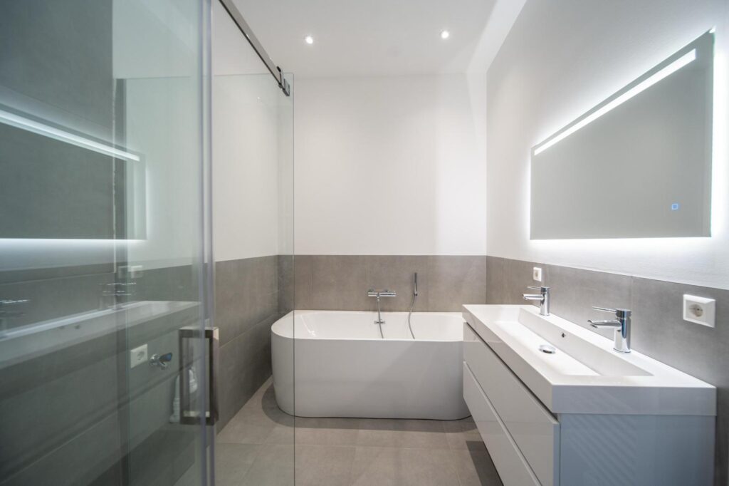 Badkamerspiegel Ambi LED 120x60 sfeer impressie 1.1