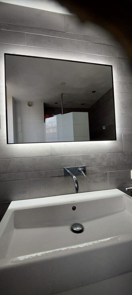 Badkamerspiegel met led verlichting sorento 100x60
