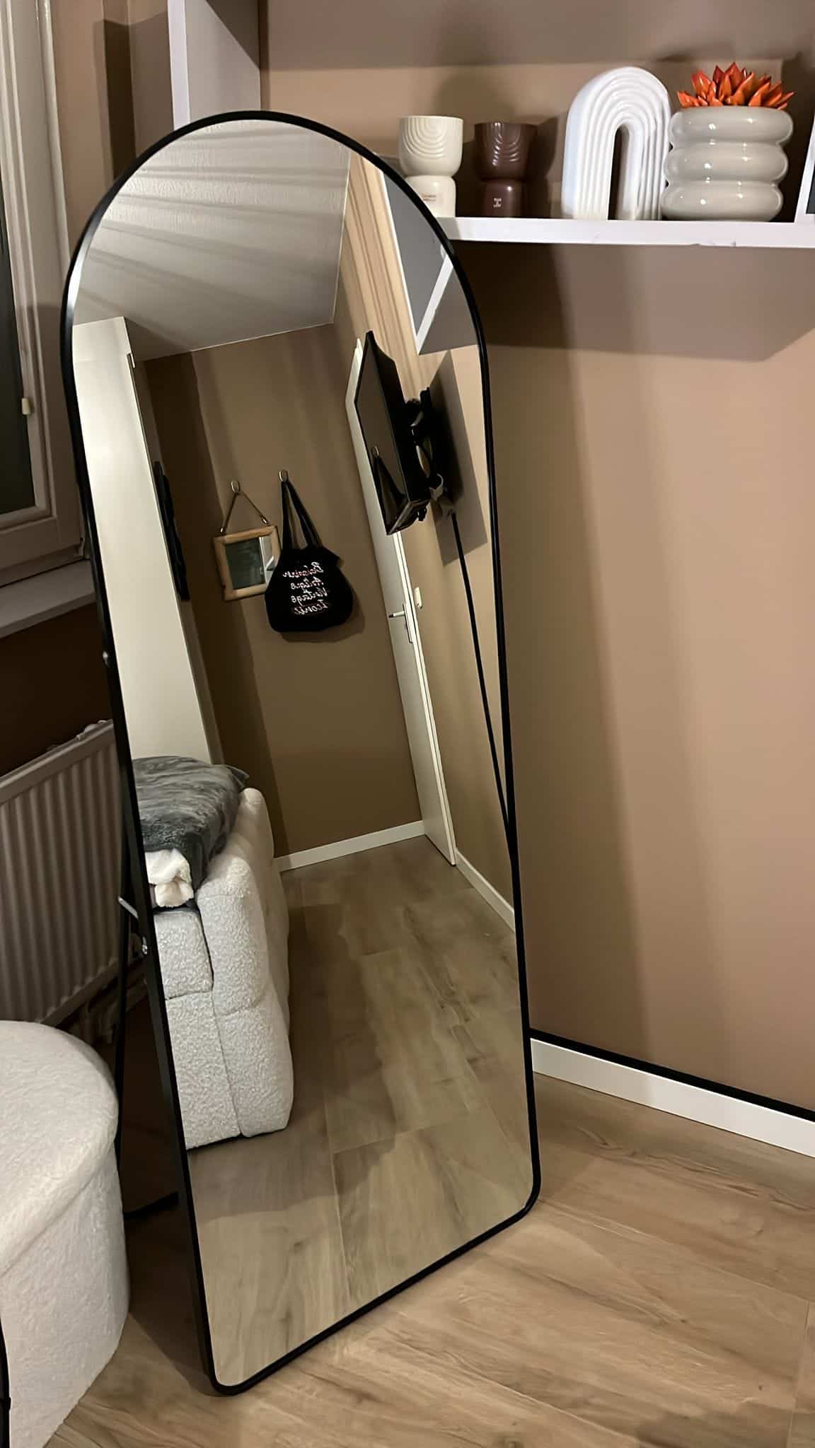 Passpiegel Luxora zwart sfeer impressie detail (4)